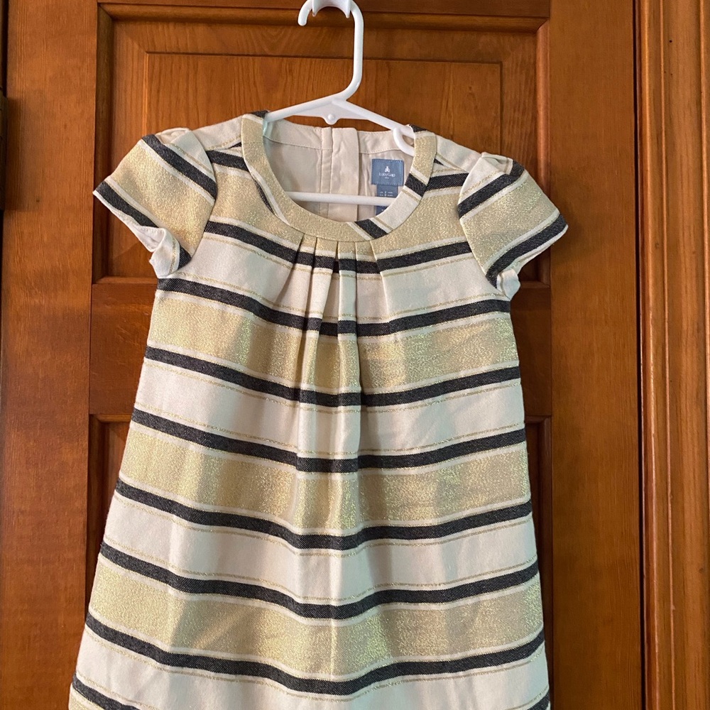 BABY GAP GLITTERY GOLD DRESS / size “2 Years”